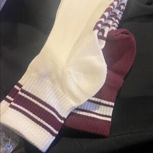 PINK Victoria's Secret Two-Pack Quarter Socks - Cream & Burgundy